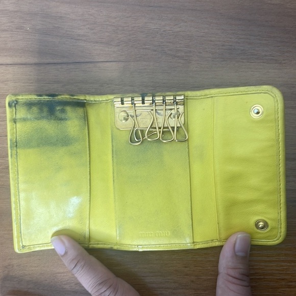 MIU MIU MATELASSÉ KEY HOLDER WALLET - Picture 3 of 8